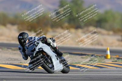 media/Oct-06-2024-Race Pace (Sun) [[d7d39ec7ad]]/6-Turn 5 (840am)/